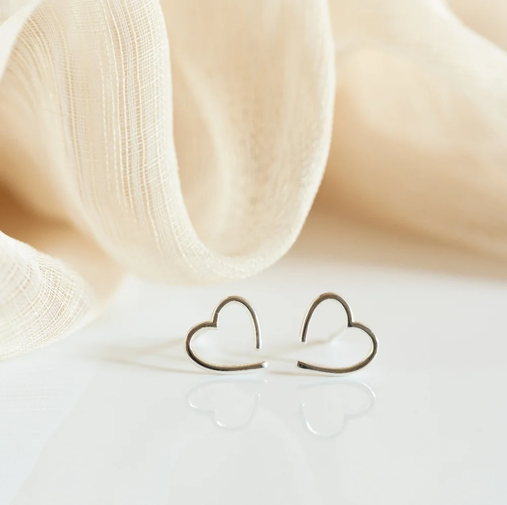 Open Heart Earrings (S925) - Picture 2 of 9